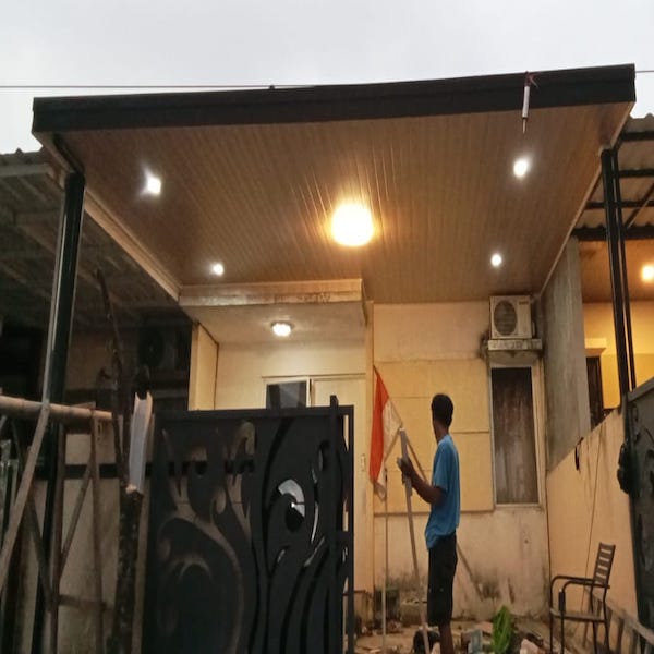 Bongkar Atap Lama Jabodetabek